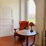 Prázdninový dům Historic Manor House In Stettiner Haff Nature Park *